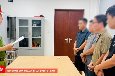 Khởi tố 4 đối tượng cá độ bóng đá qua mạng với số tiền hơn 22 tỉ đồng