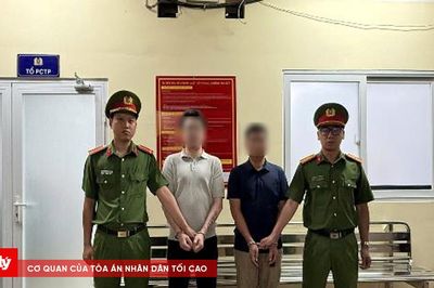Hỗn chiến sau va chạm giao thông, hai người bị bắt