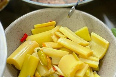 Cách muối măng ớt ngon, giòn cay, không bị nổi váng tại nhà