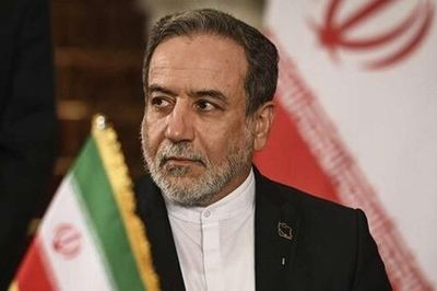 Iran lên tiếng về việc ông Trump muốn thu phí 20% ở eo biển Hormuz