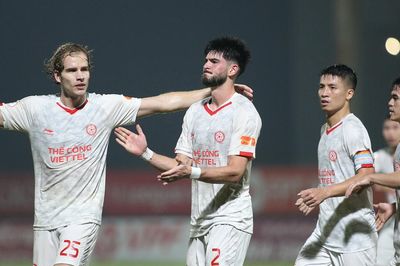 Thể Công Viettel giữ chân 2 ngoại binh, quyết vô địch V-League