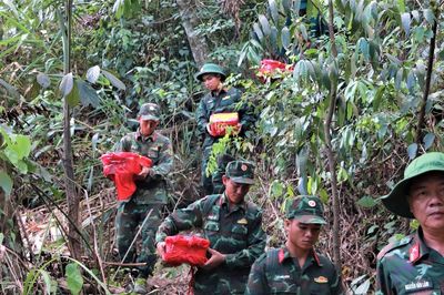 Xuyên rừng, phá đá đưa 5 liệt sĩ trở về từ hang sâu sau hơn nửa thế kỷ