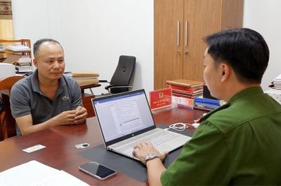 Bị truy nã vì lừa bán đất ở Phú Quốc, đối tượng đến Công an đầu thú