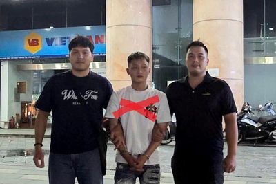 Bắt giữ đối tượng truy nã nguy hiểm về tội Cướp giật tài sản