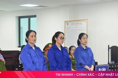 3 đối tượng vận chuyển vàng qua biên giới lĩnh 18 năm tù