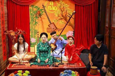 Đưa nghệ thuật ca trù truyền thống đến gần công chúng trẻ