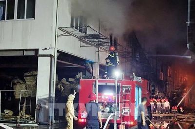 Cháy lớn tại công ty trong Khu công nghiệp Tây Bắc Ga, Thanh Hóa