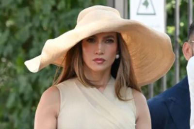 Jennifer Lopez đón hè với váy crepe mỏng và mũ rộng vành nổi bật