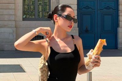 Chi Pu khoe body cực nuột khi vi vu ở nước Pháp