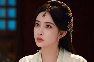Tạo hình của Mạnh Tử Nghĩa trong Bách Hoa Sát gây tranh cãi