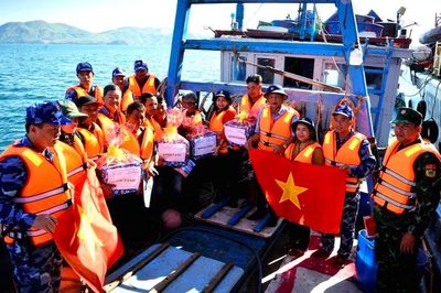 Mười năm rẽ sóng, viết tiếp hành trình vì bình yên biển, đảo Tổ quốc