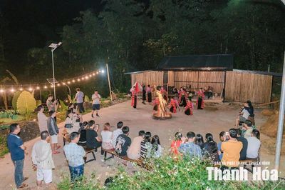Sắc màu văn hóa dân tộc ở các khu du lịch sinh thái cộng đồng