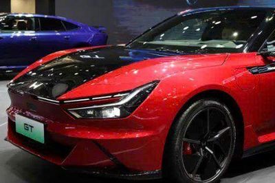 Các hãng xe điện Trung Quốc thua lỗ nhưng doanh nghiệp phụ trợ lại 'hốt bạc'