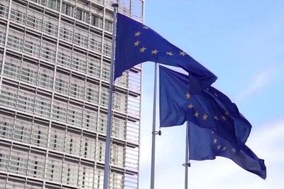 EU và Anh áp đặt trừng phạt Nga
