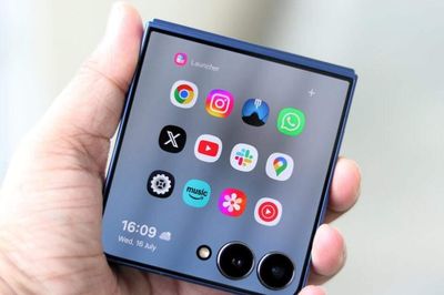 Samsung Galaxy Z Flip8: Bước ngoặt biến màn hình phụ thành smartphone thu nhỏ
