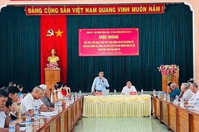 Lãnh đạo xã Ia Pa đối thoại, lắng nghe ý kiến của nhân dân