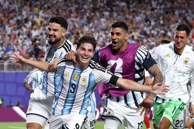 'Người nhện' Julian Alvarez: Kỳ vọng của Argentina ở bán kết World Cup 2026