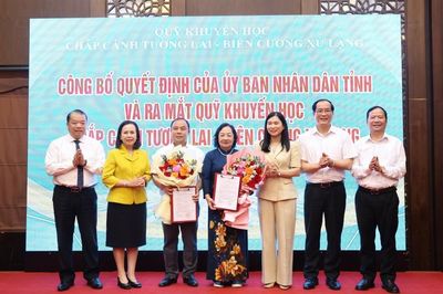 Ra mắt Quỹ Khuyến học Chắp cánh tương lai - Biên cương xứ Lạng
