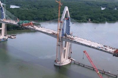 Cầu Phước An sắp hợp long: Cây cầu có tĩnh không cao nhất Việt Nam tăng tốc về đích