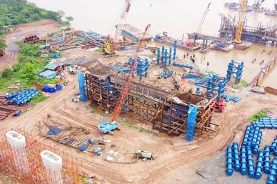 Tiến độ cầu Trần Hưng Đạo: Bắt đầu đúc dầm hộp bê tông phía Long Biên