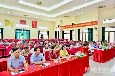 Đảng ủy, UBND xã Quang Thiện đối thoại với cán bộ, hội viên nông dân