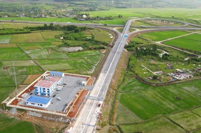 Thu phí 5 dự án cao tốc đoạn Bãi Vọt-Cam Lộ
