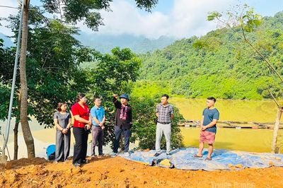 Hiệp hội Du lịch tỉnh khảo sát phát triển du lịch cộng đồng gắn với dự án Cầu kính Hòa Thuận xã Thuận Hòa