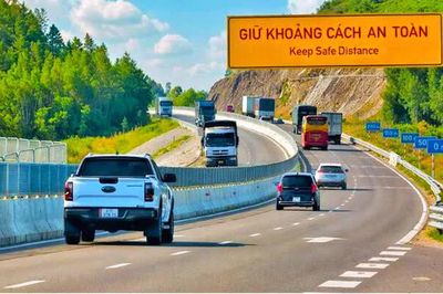Điều chỉnh tiến độ đầu tư 7 tuyến cao tốc, hình thành các hành lang vận tải chiến lược