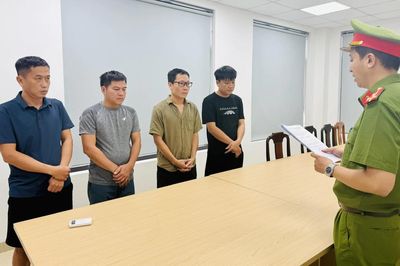 Huế: Bắt tạm giam 4 đối tượng tổ chức đánh bạc hơn 22 tỷ đồng