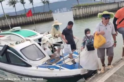 Gia Lai xử phạt ca nô du lịch chở quá số người quy định
