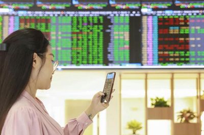 Hoàn thiện thể chế, tạo động lực mới cho thị trường chứng khoán