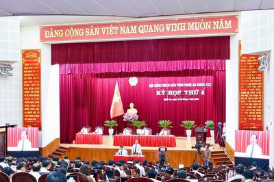 Chất vấn và trả lời chất vấn tại Kỳ họp thứ Tư, HĐND tỉnh Nghệ An Khóa XIX Xác định rõ lộ trình giải quyết dứt điểm hồ sơ đất đai tồn đọng