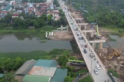 Cầu Mai Lĩnh mới dần thành hình sau một năm thi công