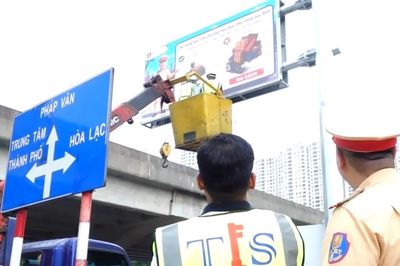 Hà Nội vận hành 36 màn hình LED đảm bảo ATGT từ ngày mai
