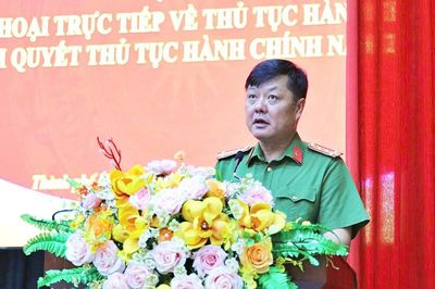 Công an Thành phố Hồ Chí Minh đối thoại trực tiếp với công dân về thủ tục hành chính