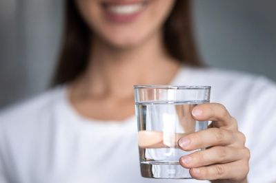 4 loại đồ uống nên dùng sau bữa tối: Hỗ trợ tiêu hóa, giúp cơ thể thư giãn và ngủ ngon hơn