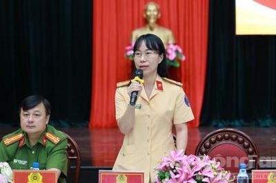 Công an TPHCM đối thoại về giải quyết thủ tục hành chính cho người dân, doanh nghiệp: Giấy phép lái xe bị trừ hết điểm sẽ không tự phục hồi