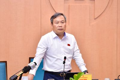 Chủ tịch Hà Nội: Thành phố sẽ xử lý nhanh chóng đất tái định cư cho người dân