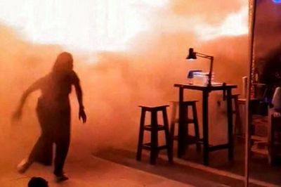 Số nạn nhân thiệt mạng trong vụ cháy quán bar Bangkok tăng lên 30 người