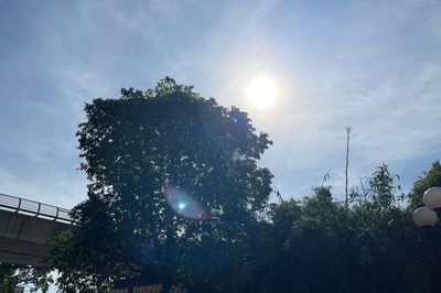 Hà Nội và miền Bắc nắng nóng mạnh ban ngày, chiều tối lại thay đổi đột ngột hình thái thời tiết