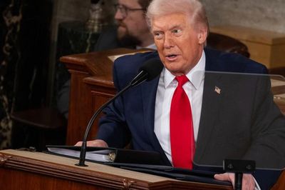 Mỹ mở đợt ném bom mới vào Iran sau tuyên bố cứng rắn của Tổng thống Donald Trump