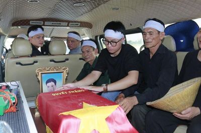 Hơn nửa thế kỷ mòn mỏi tìm kiếm và hành trình trở về đất mẹ