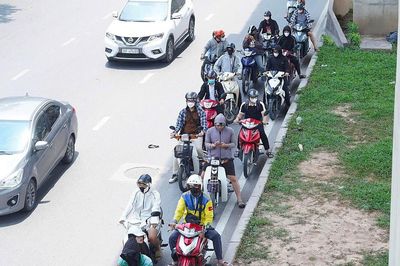 Nắng nóng ở miền Bắc gia tăng, những điều cần lưu ý để bảo vệ sức khỏe