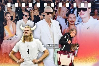 Hậu World Cup, Erling Haaland và bạn gái 'chiếm sóng' show Dolce & Gabbana