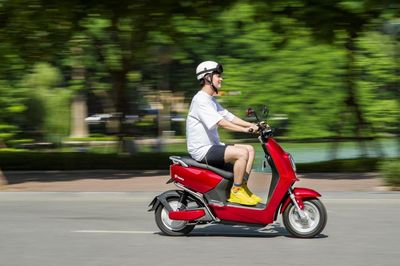 Uống rượu bia lái xe đạp điện có tránh được xử phạt giao thông?
