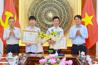 Thanh Hóa vinh danh học sinh giành 4 huy chương Olympic quốc tế