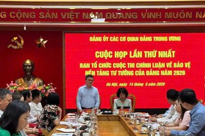 Để các tác phẩm trở thành 'vũ khí' sắc bén bảo vệ nền tảng tư tưởng của Đảng