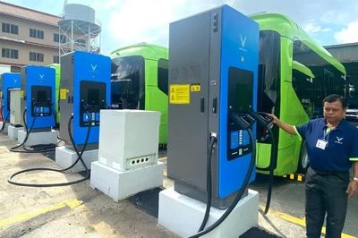 Nỗ lực phát triển hạ tầng trạm sạc điện cho phương tiện giao thông