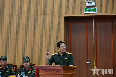 Đại tướng Nguyễn Tân Cương dự, chỉ đạo diễn tập tại Học viện Quốc phòng