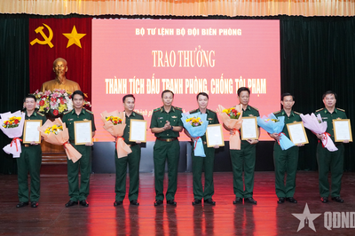 Bộ tư lệnh Bộ đội Biên phòng trao thưởng thành tích trong đấu tranh phòng, chống tội phạm